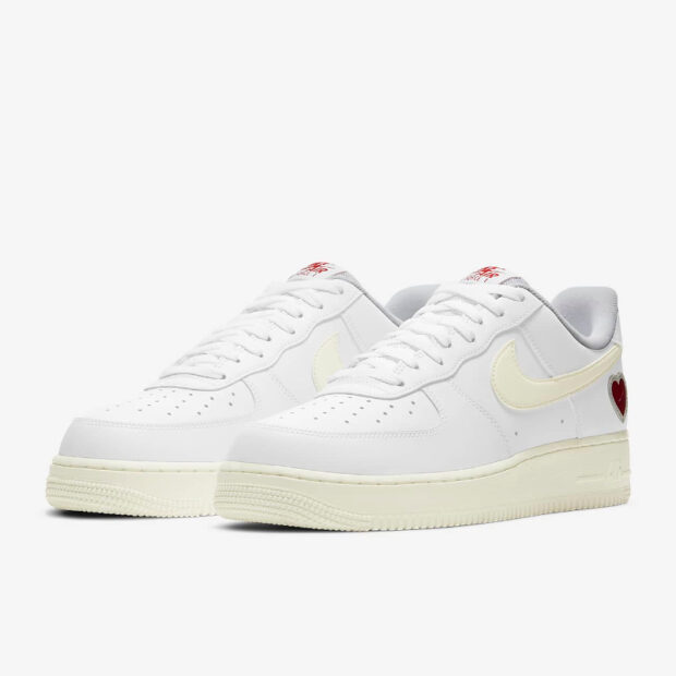 Air Force 1 - Low 'Valentine's Day' DD7117-100