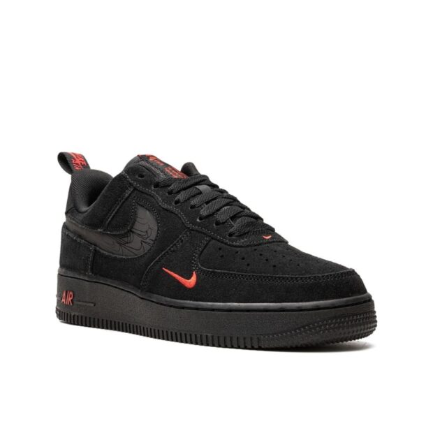 NIKE AIR FORCE 1 '07 LV8 BLACK / BLACK - LIGHT CRIMSON - Image 2