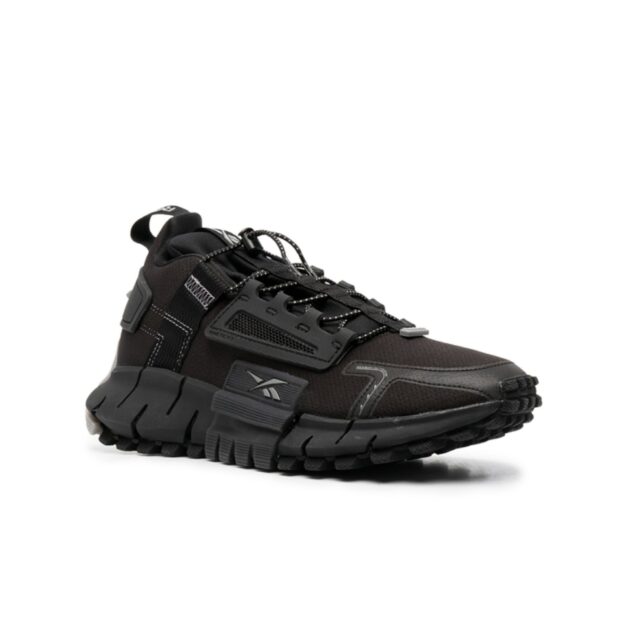 REEBOK ZIG KINETICA EDGE TRAINERS IN BLACK - Image 2