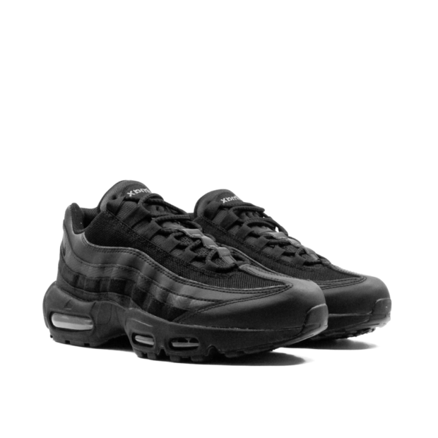 NIKE AIR MAX 95 ESSENTIAL "Triple Black" - Image 2