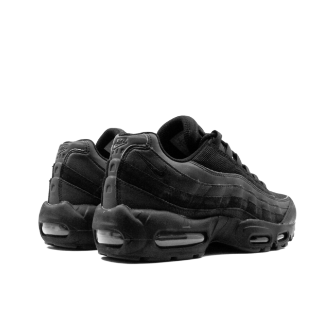 NIKE AIR MAX 95 ESSENTIAL "Triple Black" - Image 3